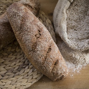 Αλεύρι ολικής άλεσης Αλεύρι ολικής άλεσης