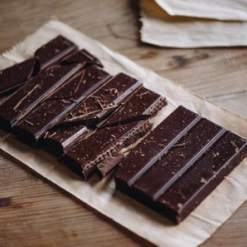 Κουβερτούρα πλάκα 72% κακάο 350γρ. Κουβερτούρα πλάκα 72% κακάο 350γρ.