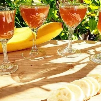 Λικέρ μπανάνα Ηλιοπούλου 500ml Λικέρ μπανάνα Ηλιοπούλου 500ml